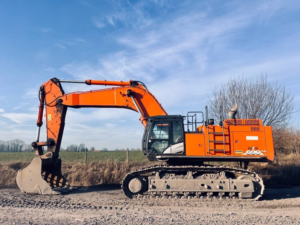 Hitachi ZX690LCR-6 - Гусеничный экскаватор: фото 1 Hitachi ZX690LCR-6 - Гусеничный экскаватор: фото 1