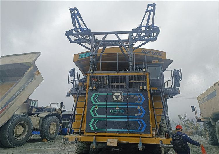 XCMG Factory Xde130e 2022 Year High Performance 130 Ton Used Tipper Dump Truck for Mining - Карьерный самосвал: фото 2 XCMG Factory Xde130e 2022 Year High Performance 130 Ton Used Tipper Dump Truck for Mining - Карьерный самосвал: фото 2