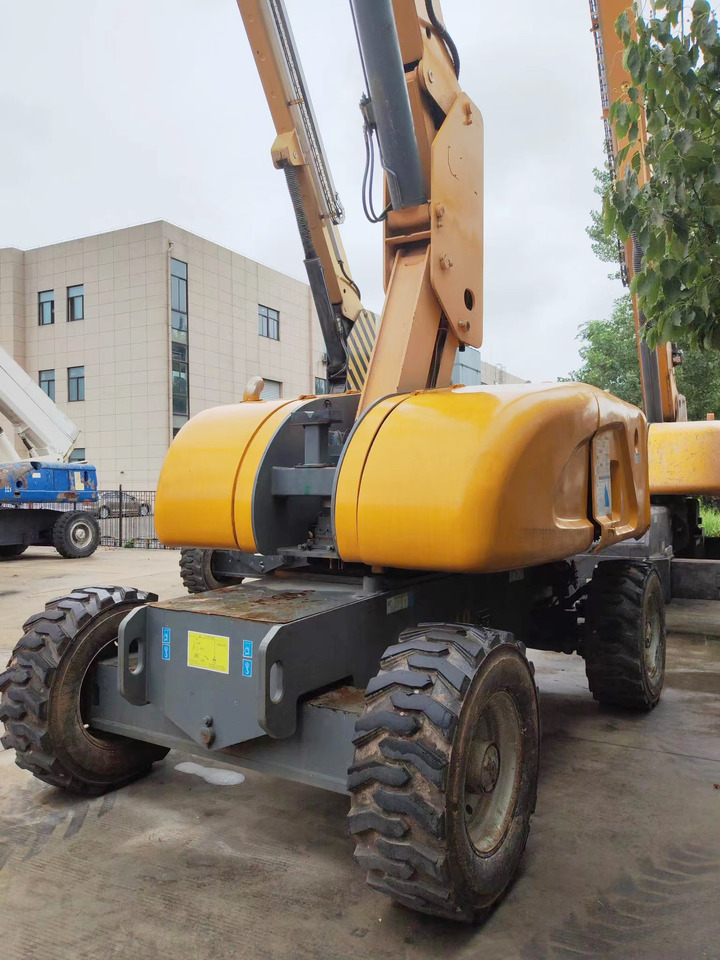 XCMG Official 26m Boom Lift Telescoping Lift GTBZ26S Used Vehicle Mounted Aerial Work Platform Price в лизинг XCMG Official 26m Boom Lift Telescoping Lift GTBZ26S Used Vehicle Mounted Aerial Work Platform Price: фото 6