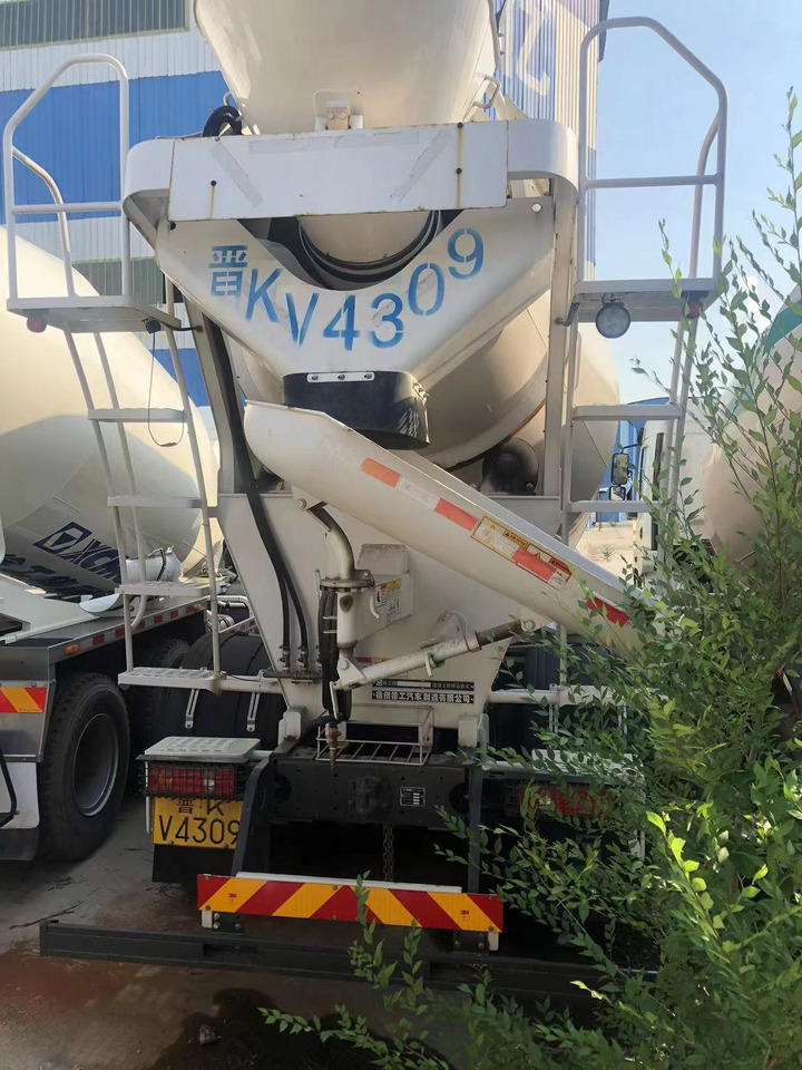XCMG Official G12V 2021 Year 12m3 Used Concrete Mixer Truck for Sale в лизинг XCMG Official G12V 2021 Year 12m3 Used Concrete Mixer Truck for Sale: фото 6