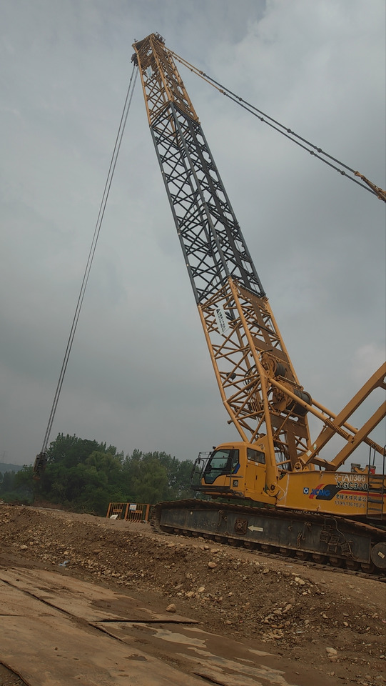 XCMG Official Second Hand Crawler Crane Lifting Equipment Mobile XGC300 300 Ton Crane Price в лизинг XCMG Official Second Hand Crawler Crane Lifting Equipment Mobile XGC300 300 Ton Crane Price: фото 6