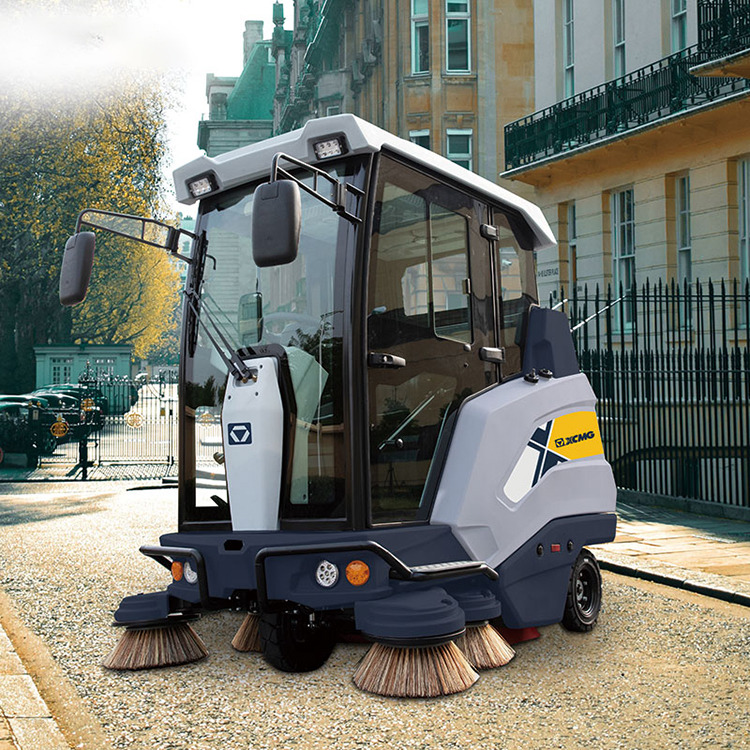 XCMG Official XGHD160ASAC Road Street Sweeper Truck Ride On Floor Sweeper - Промышленная подметальная машина: фото 2 XCMG Official XGHD160ASAC Road Street Sweeper Truck Ride On Floor Sweeper - Промышленная подметальная машина: фото 2