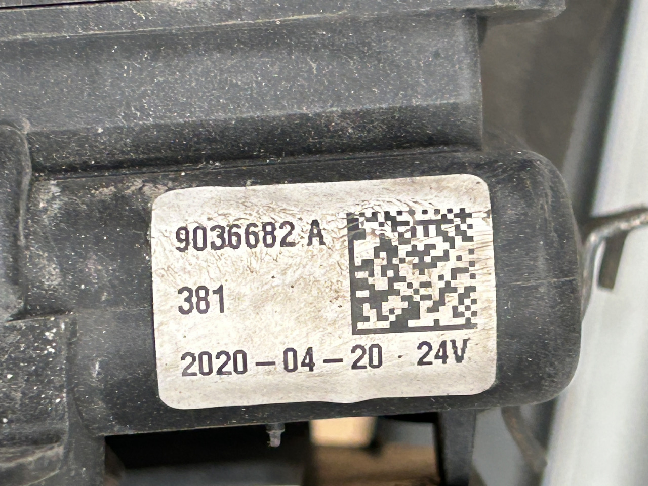 DAF TUBE THREE-WAY VALVE WEBASTO WATER 9036682 - Часть системы кондиционирования: фото 3 DAF TUBE THREE-WAY VALVE WEBASTO WATER 9036682 - Часть системы кондиционирования: фото 3