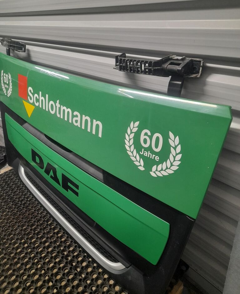 DAF XF 106 1835730 DAF truck - Капот для Грузовиков: фото 1 DAF XF 106 1835730 DAF truck - Капот для Грузовиков: фото 1