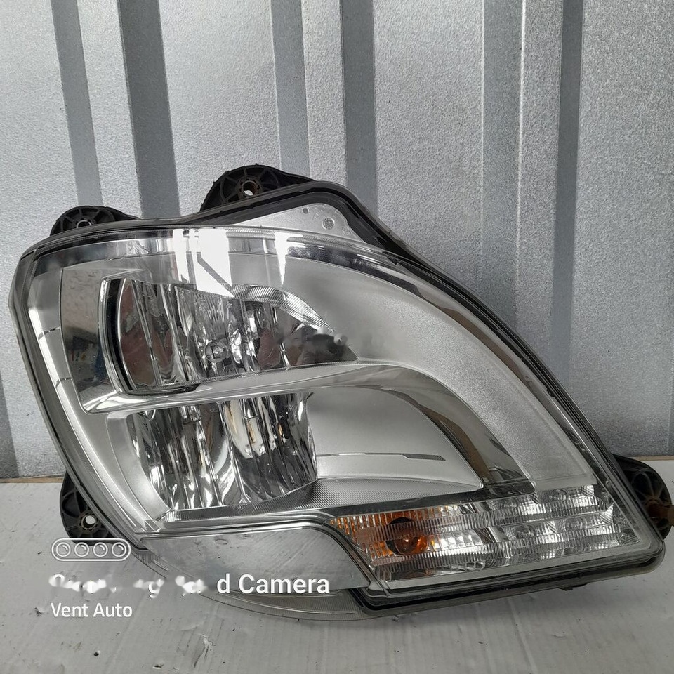 DAF XF 106 LIFT 1857527 truck - Передняя фара для Грузовиков: фото 1 DAF XF 106 LIFT 1857527 truck - Передняя фара для Грузовиков: фото 1