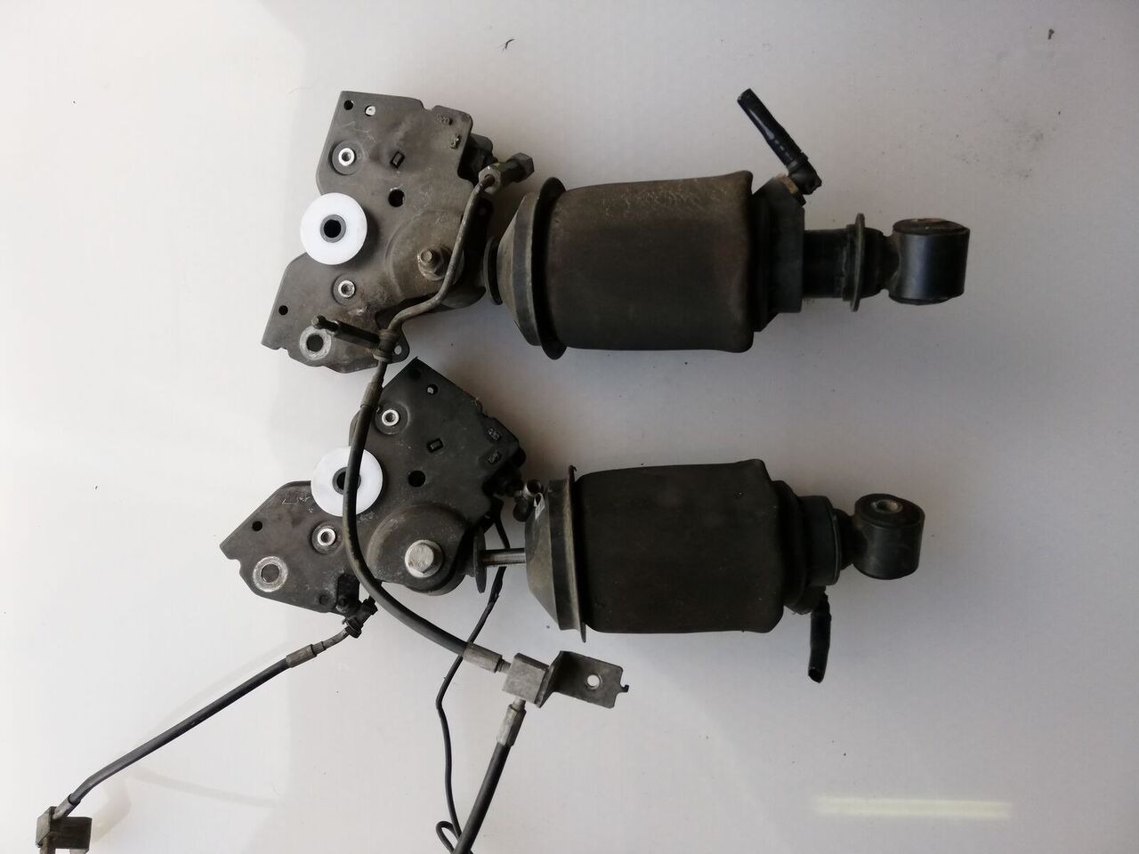 DAF XF 106 truck - Подвеска кабины для Грузовиков: фото 1