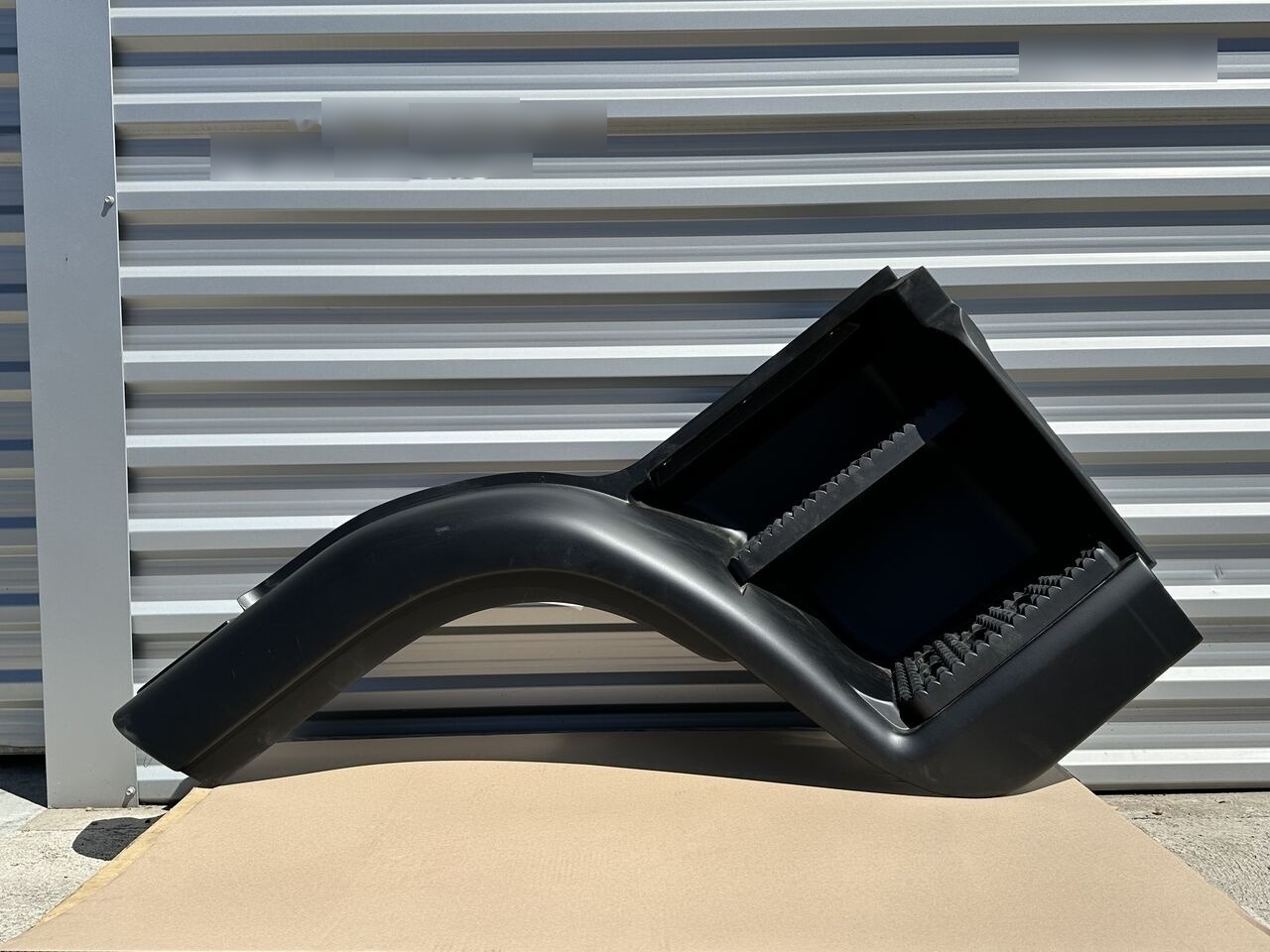 IVECO EUROCARGO 504039202 - Боковая подножка для Грузовиков: фото 1