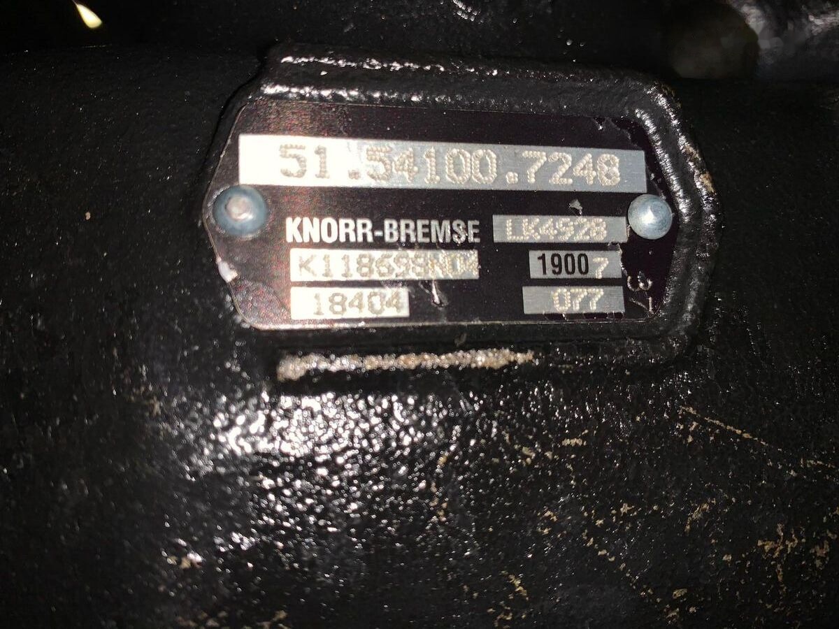 Knorr-Bremse LK4928, K118698   MAN EURO 6 truck - Пневмокомпрессор для Грузовиков: фото 1