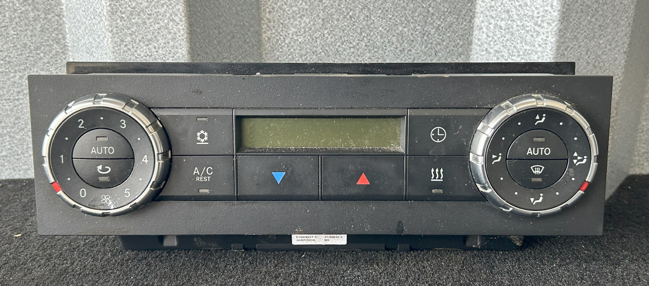 MERCEDES AIR CONDITIONING CONTROL PANEL AROCS MP4 - Часть системы кондиционирования: фото 1 MERCEDES AIR CONDITIONING CONTROL PANEL AROCS MP4 - Часть системы кондиционирования: фото 1