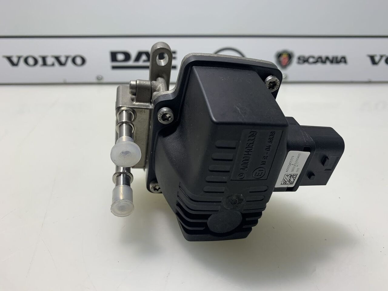 Mercedes-Benz ACTROS MP4 injector 0001405339 Mercedes-Benz ACTROS truck - Выхлопная система для Грузовиков: фото 1 Mercedes-Benz ACTROS MP4 injector 0001405339 Mercedes-Benz ACTROS truck - Выхлопная система для Грузовиков: фото 1