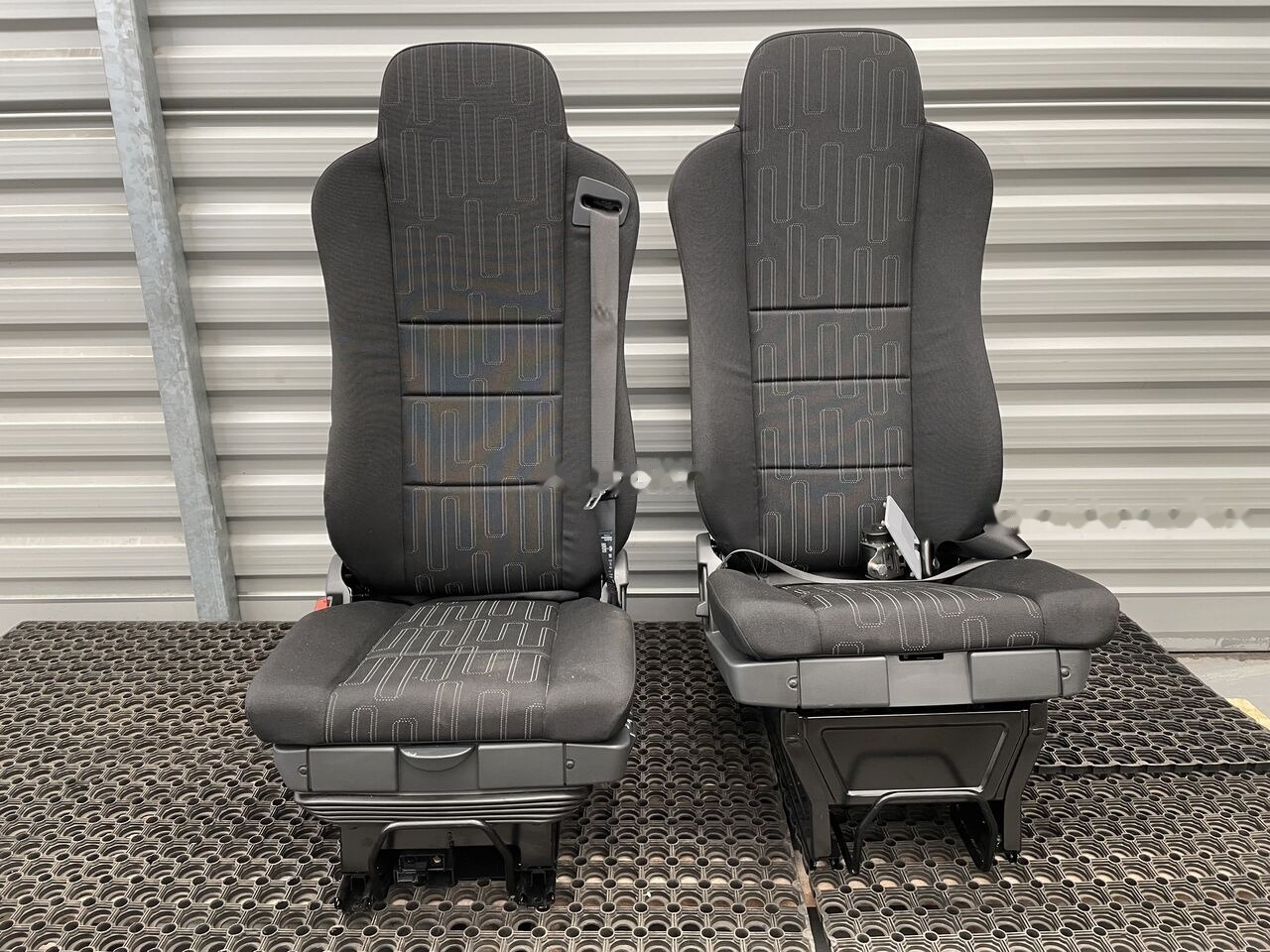 Mercedes-Benz ATEGO SEATS BRAND NEW truck - Сиденье для Грузовиков: фото 1 Mercedes-Benz ATEGO SEATS BRAND NEW truck - Сиденье для Грузовиков: фото 1