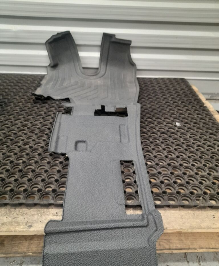 WYKŁADZINA KABINY L Mercedes-Benz ATEGO A9736800540 - Кабина и интерьер для Грузовиков: фото 1 WYKŁADZINA KABINY L Mercedes-Benz ATEGO A9736800540 - Кабина и интерьер для Грузовиков: фото 1