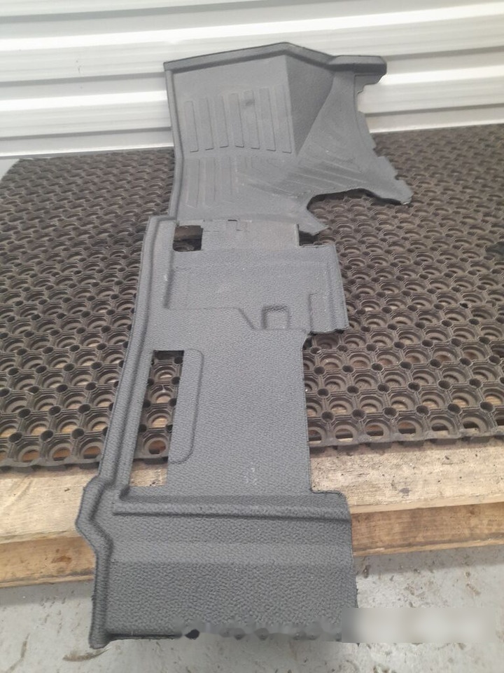 WYŁADZINA KABINY L Mercedes-Benz ATEGO A9406803503 - Кабина и интерьер для Грузовиков: фото 1 WYŁADZINA KABINY L Mercedes-Benz ATEGO A9406803503 - Кабина и интерьер для Грузовиков: фото 1