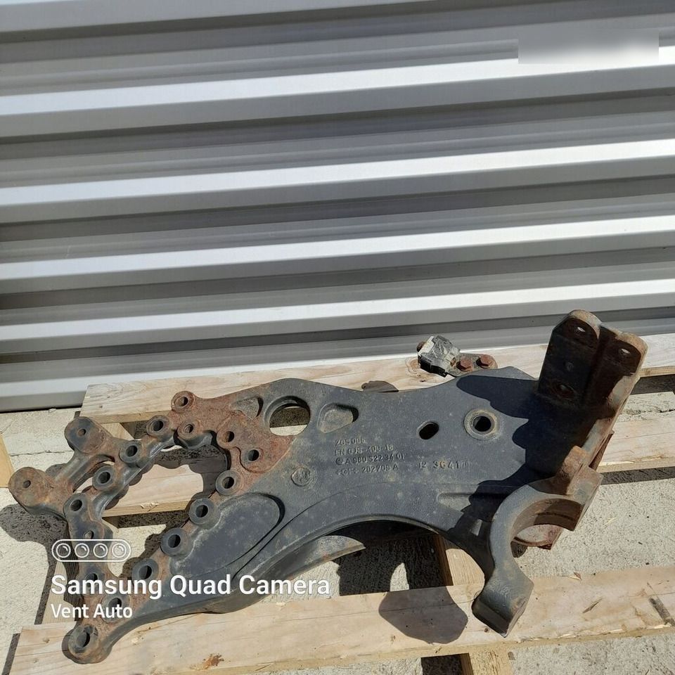 ŁAPA RESORA A9603223401 Mercedes-Benz ACTROS MP4 A9603223401  Mercedes-Benz A9603223401 truck - Запчасти для Грузовиков: фото 1