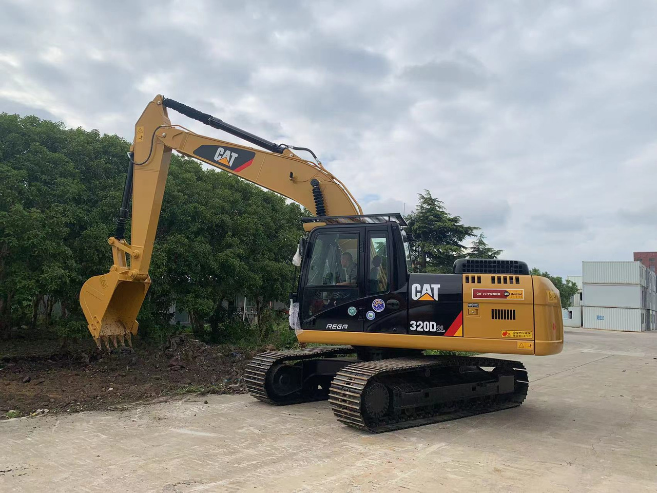 Гусеничный экскаватор CATERPILLAR 320D2, 320D2L Excavator with Normal Engine CAT C7.1: фото 1