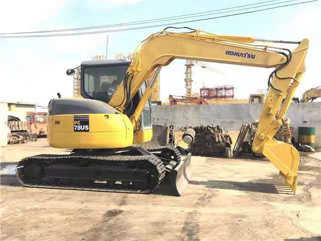 KOMATSU backhoe Japan surplus excavator Komatsu PC78US, PC70 - Мини-экскаватор: фото 1 KOMATSU backhoe Japan surplus excavator Komatsu PC78US, PC70 - Мини-экскаватор: фото 1