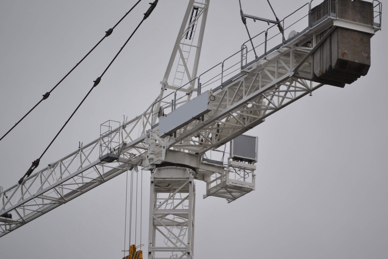 Arcomet-Raimondi ARCOMET RAIMONDI MR 183 - Башенный кран: фото 1 Arcomet-Raimondi ARCOMET RAIMONDI MR 183 - Башенный кран: фото 1