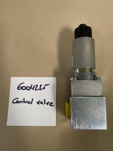 O&K Terex RH120 RH170 Control valves 6004235 1455219 6004236 1455220 505-2467 505-2196 - Запчасти для Экскаваторов: фото 1 O&K Terex RH120 RH170 Control valves 6004235 1455219 6004236 1455220 505-2467 505-2196 - Запчасти для Экскаваторов: фото 1