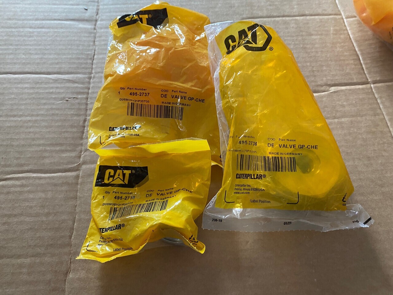 O&K Terex RH120E Cat 6030 RH340 6060 Valves 495-2736 495-2737 495-2738 - Запчасти: фото 1 O&K Terex RH120E Cat 6030 RH340 6060 Valves 495-2736 495-2737 495-2738 - Запчасти: фото 1