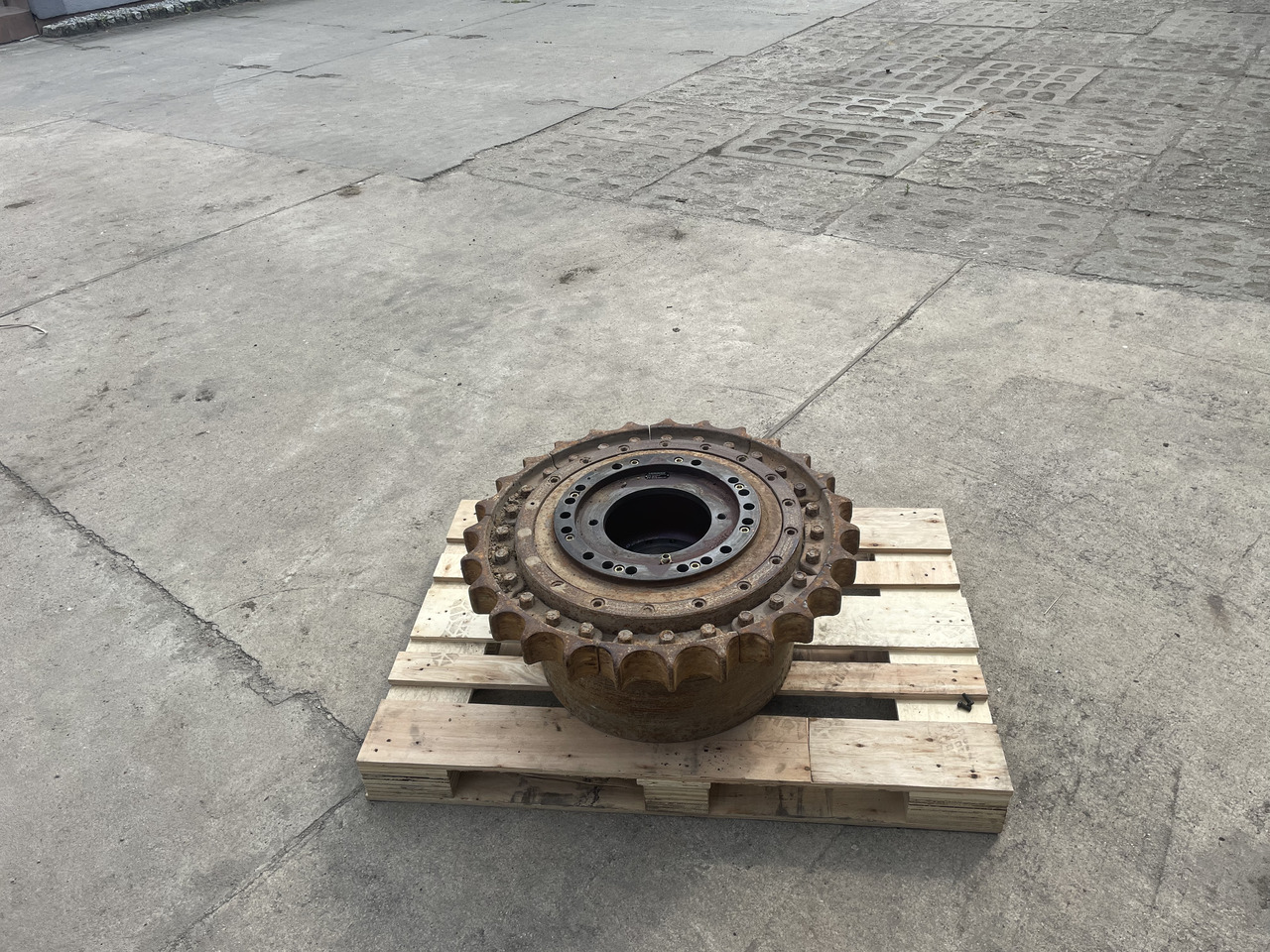 LIEBHERR FAT 450P554 - Бортовой редуктор для Бульдозеров: фото 1