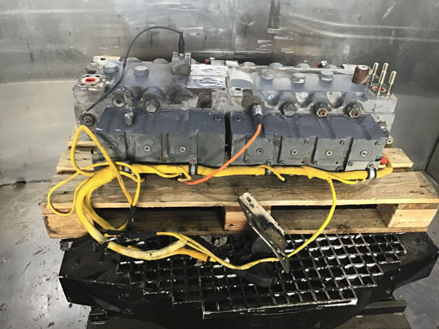 Liebherr Valveblock - Блок цилиндров: фото 1 Liebherr Valveblock - Блок цилиндров: фото 1