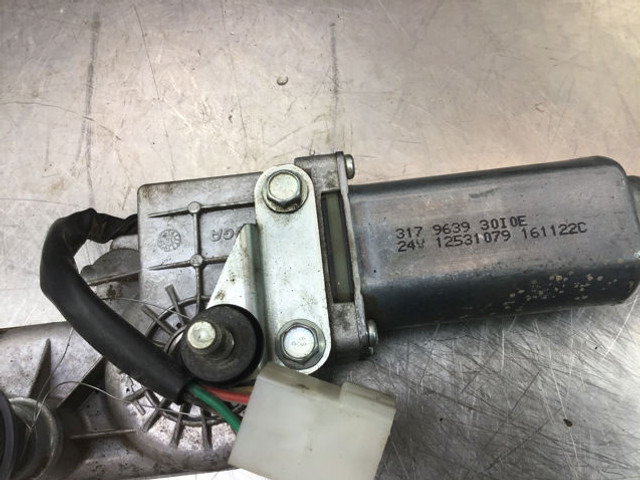 Liebherr Wiper Motor - Щетка стеклоочистителя: фото 1 Liebherr Wiper Motor - Щетка стеклоочистителя: фото 1