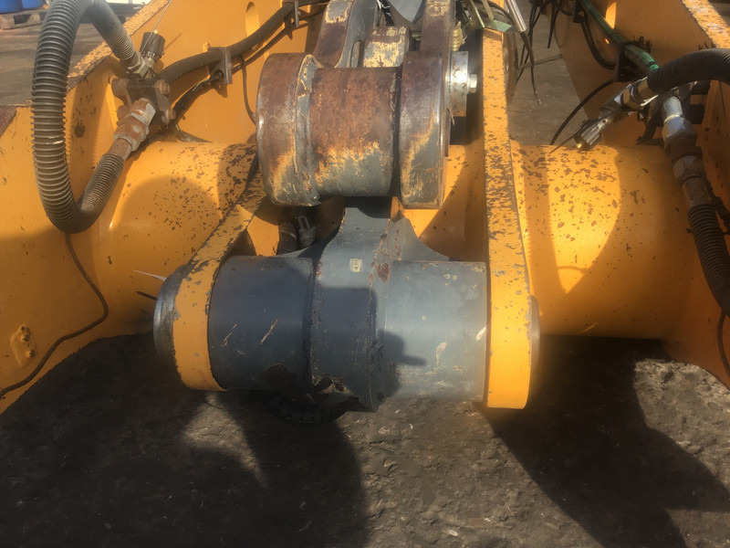 Liebherr - Запчасти: фото 1 Liebherr - Запчасти: фото 1