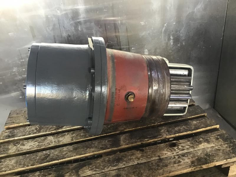 Liebherr - Запчасти: фото 1 Liebherr - Запчасти: фото 1