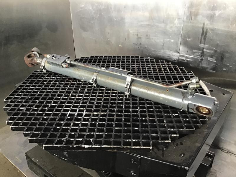 Liebherr - Запчасти: фото 1 Liebherr - Запчасти: фото 1