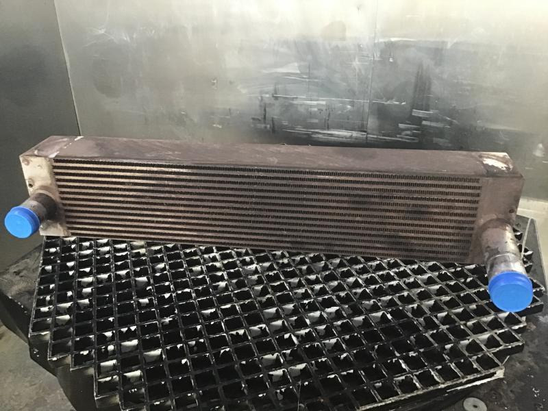 Liebherr - Запчасти: фото 1 Liebherr - Запчасти: фото 1