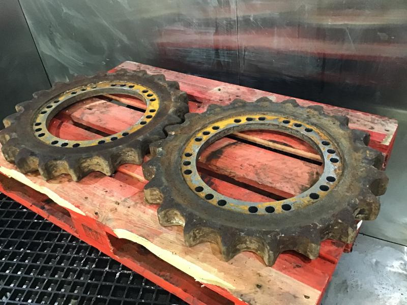 Liebherr  - Запчасти: фото 1