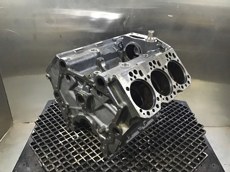 Liebherr - Запчасти: фото 1 Liebherr - Запчасти: фото 1