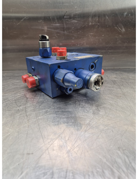 Liebherr - Запчасти: фото 1 Liebherr - Запчасти: фото 1