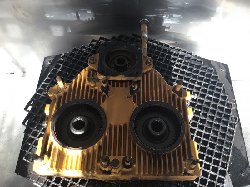 Liebherr - Запчасти: фото 1 Liebherr - Запчасти: фото 1