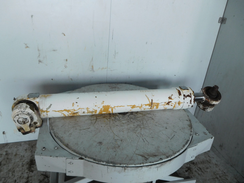 Liebherr - Запчасти: фото 1 Liebherr - Запчасти: фото 1