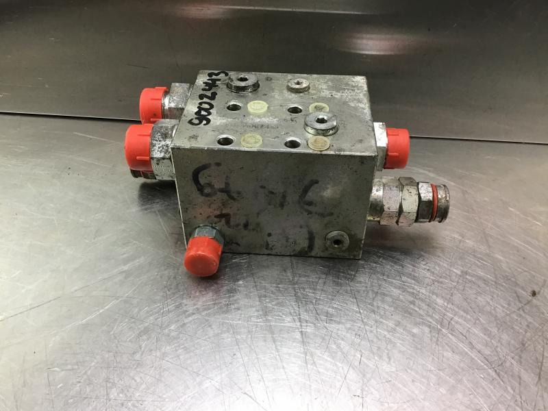 Liebherr  - Запчасти: фото 1