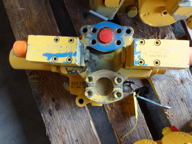 Liebherr  - Запчасти: фото 1