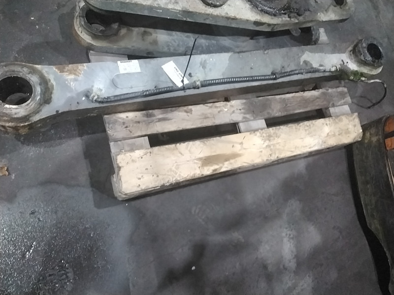 Liebherr  - Запчасти: фото 1