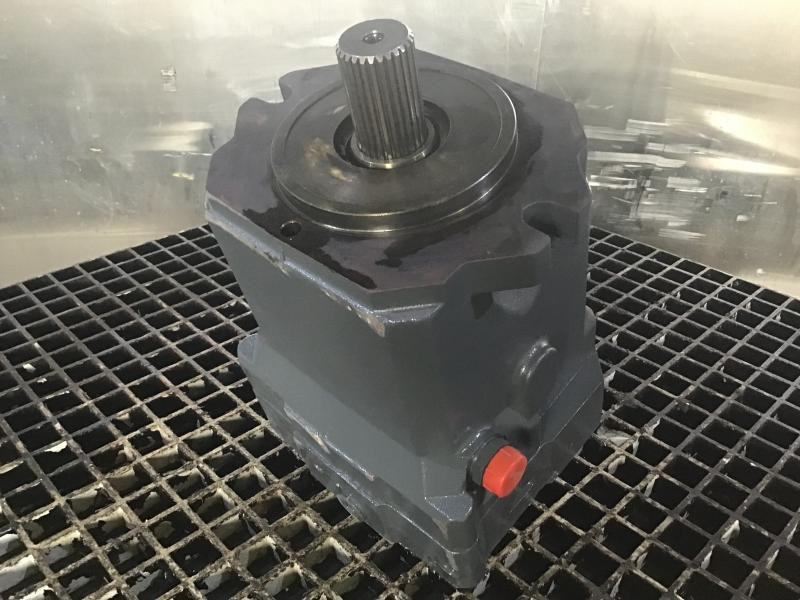 Liebherr  - Запчасти: фото 1