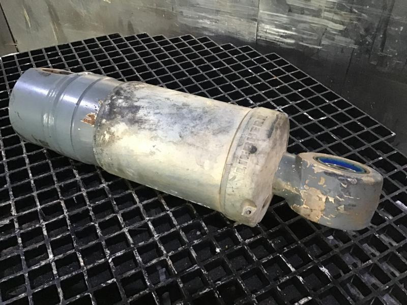 Liebherr  - Запчасти: фото 1