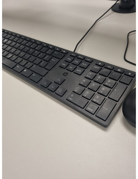 Liebherr - Запчасти: фото 1 Liebherr - Запчасти: фото 1