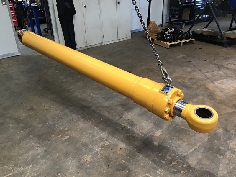 Liebherr  - Запчасти: фото 1