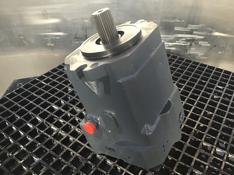 Liebherr  - Запчасти: фото 1