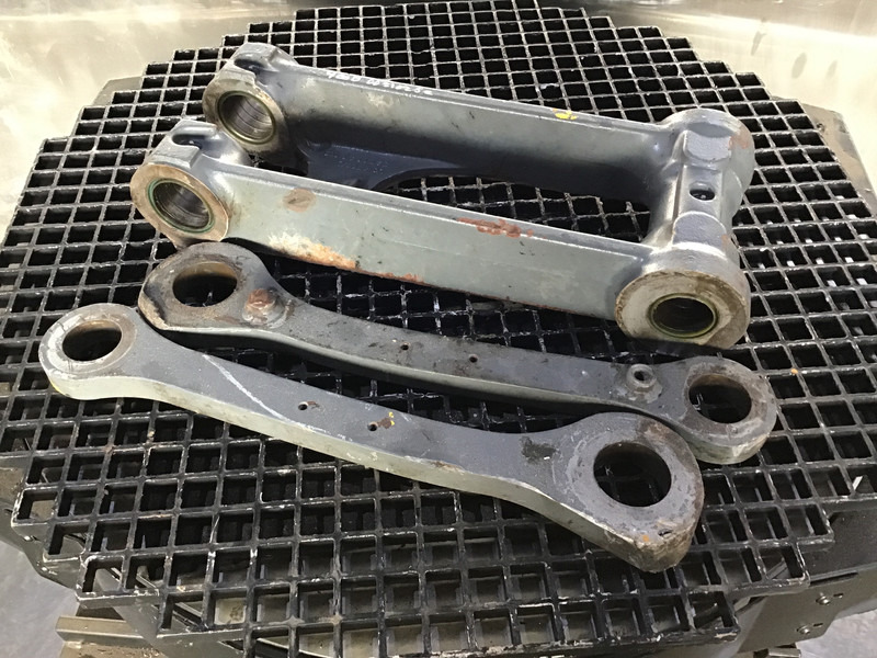 Liebherr  - Запчасти: фото 1