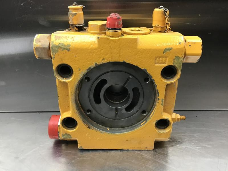 Liebherr - Запчасти: фото 1 Liebherr - Запчасти: фото 1