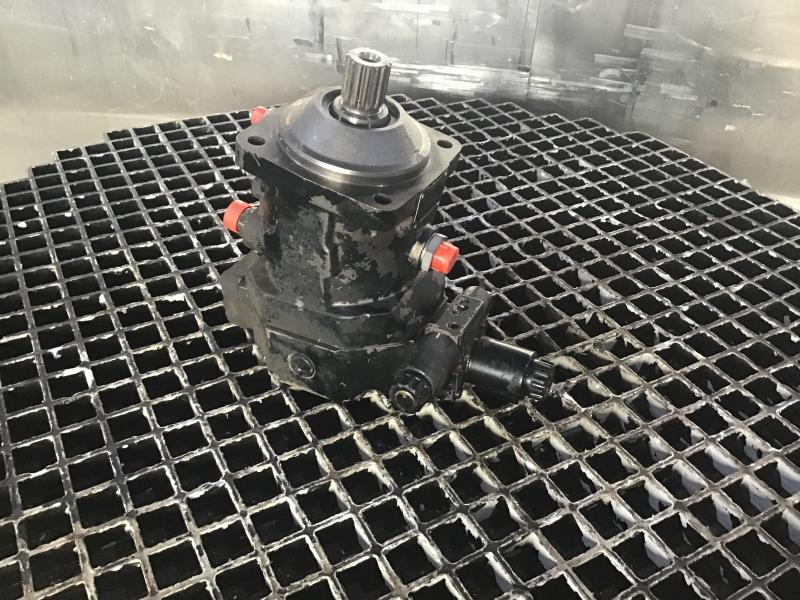 Liebherr - Запчасти: фото 1 Liebherr - Запчасти: фото 1