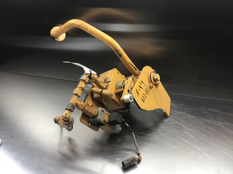 Liebherr - Запчасти: фото 1 Liebherr - Запчасти: фото 1