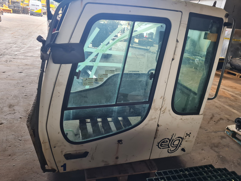 Liebherr  - Запчасти: фото 1