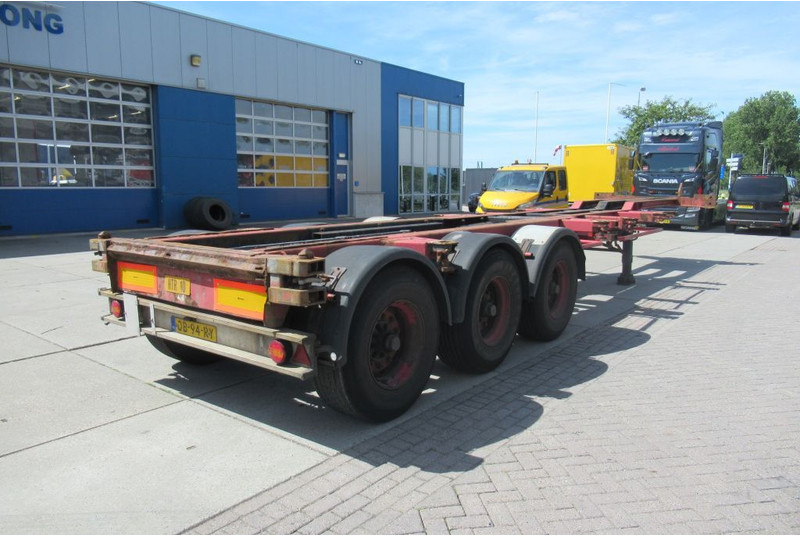Renders Container Chassis / Extendable on rear / BPW + drum - Полуприцеп-контейнеровоз/ Сменный кузов: фото 1 Renders Container Chassis / Extendable on rear / BPW + drum - Полуприцеп-контейнеровоз/ Сменный кузов: фото 1