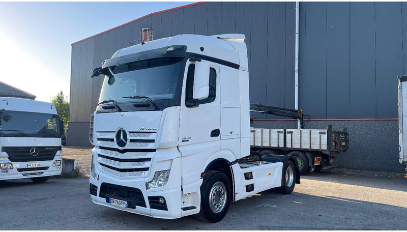 Mercedes-Benz Actros 1945 - Тягач: фото 1 Mercedes-Benz Actros 1945 - Тягач: фото 1